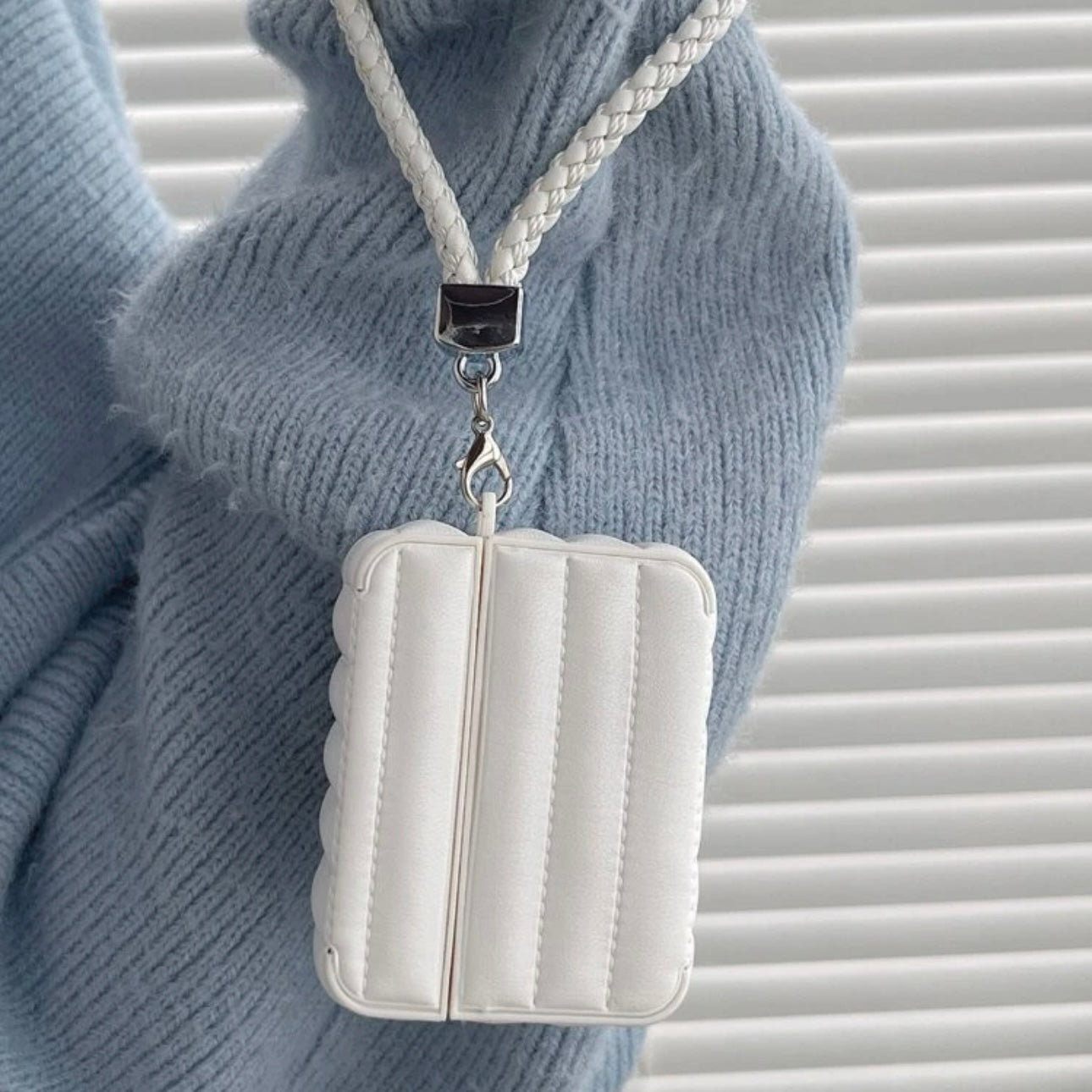 AirPods case | "Marie"